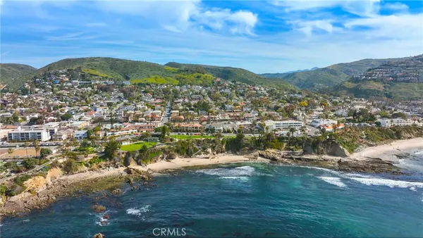 $7,650 | 376 Cliff Drive, Unit D, Laguna Beach, CA 92651