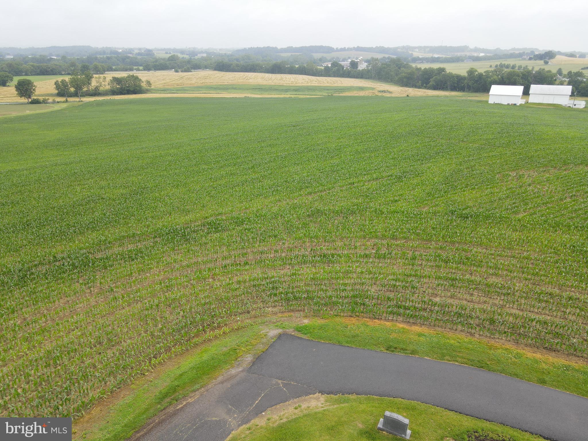 180 Range Road Mount Joy, PA 17552 - Photo 49 of 75 a view of an ocean from a yard