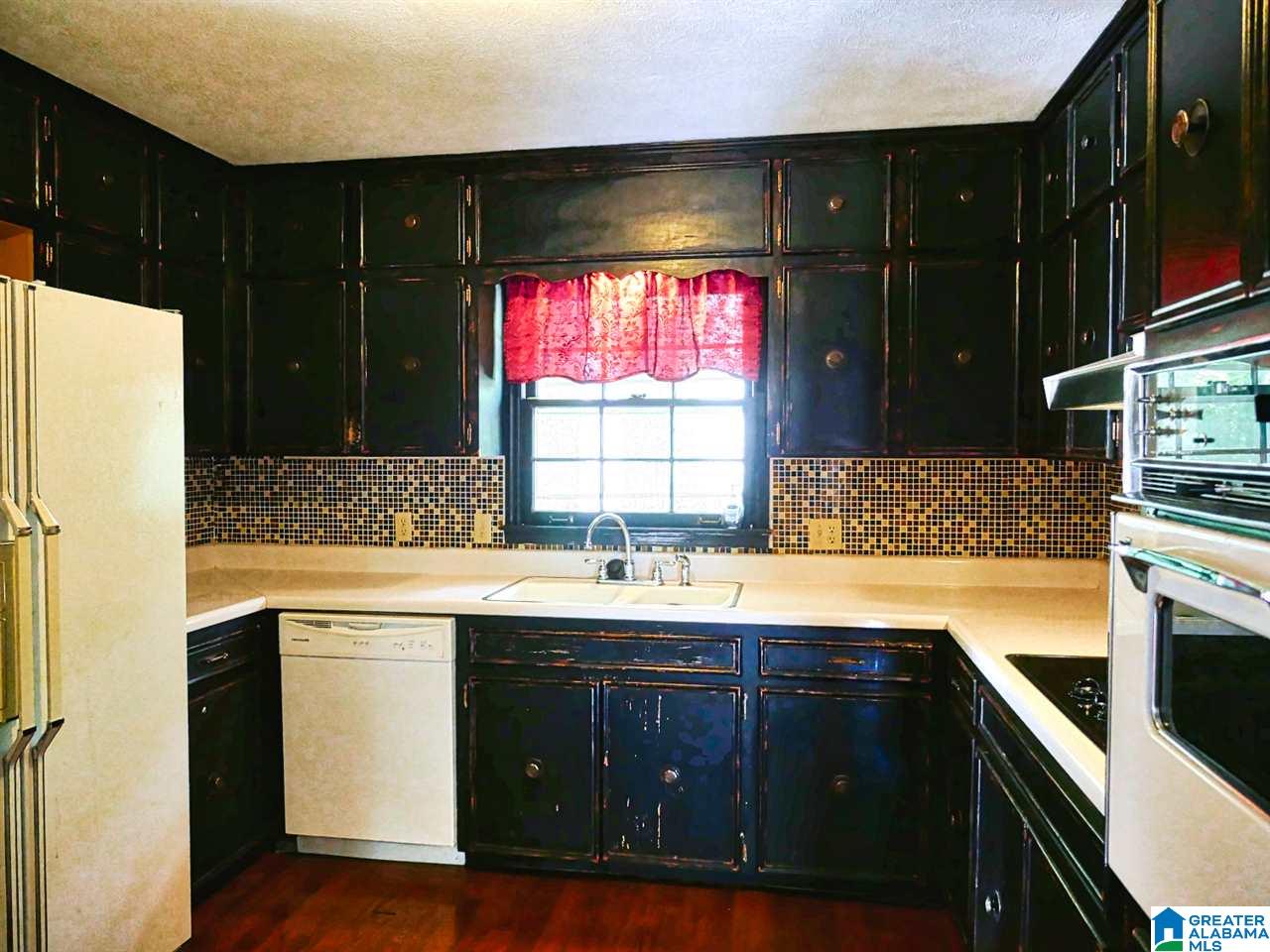 1609 Elizabeth Street Anniston, AL 36207 - Photo 9 of 25