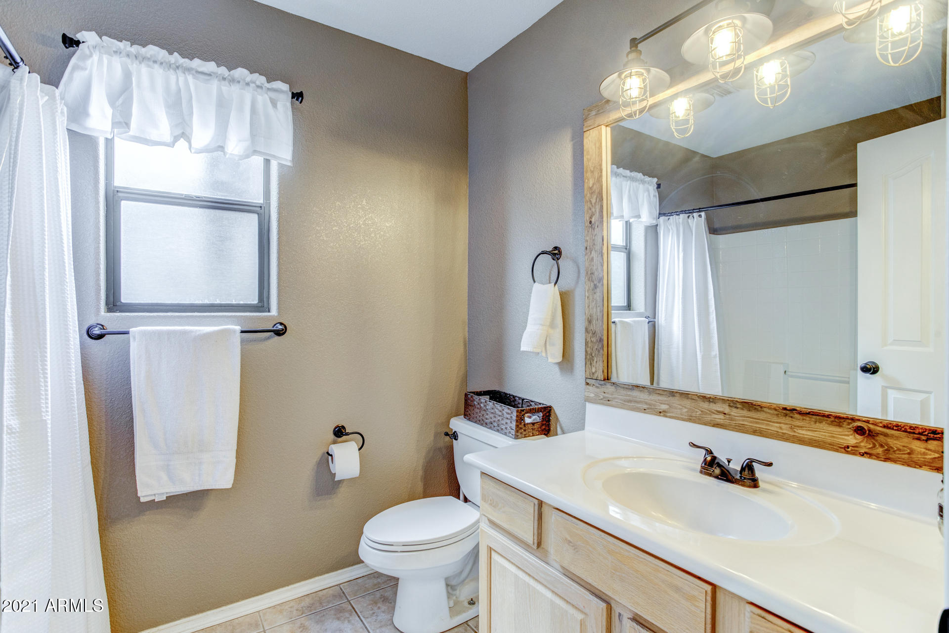 511 North Blue Spruce Road Payson, AZ 85541 - Photo 16 of 25 Guest Bath