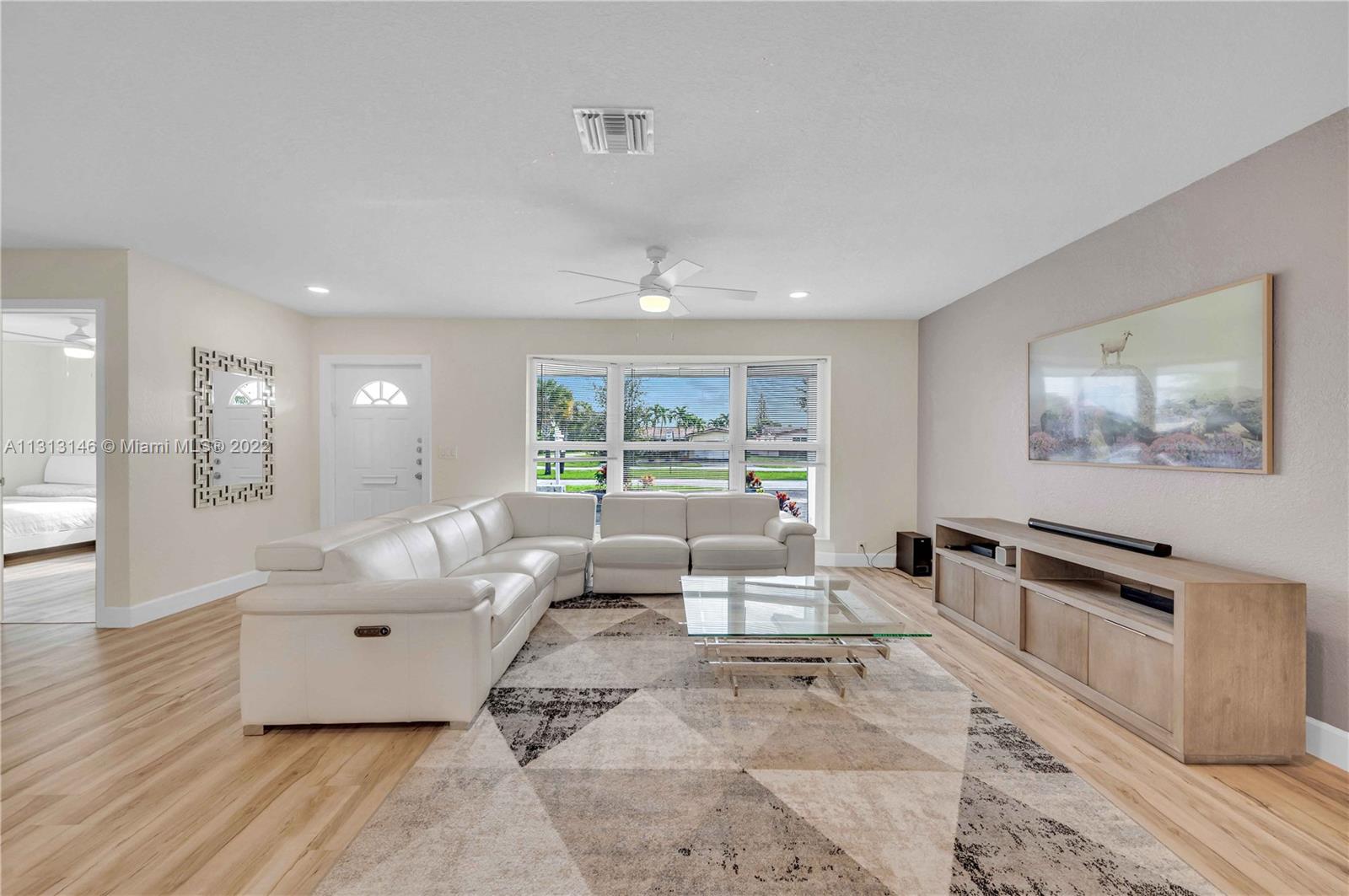 4901 West Park Road Hollywood, FL 33021 - Photo 26 of 28