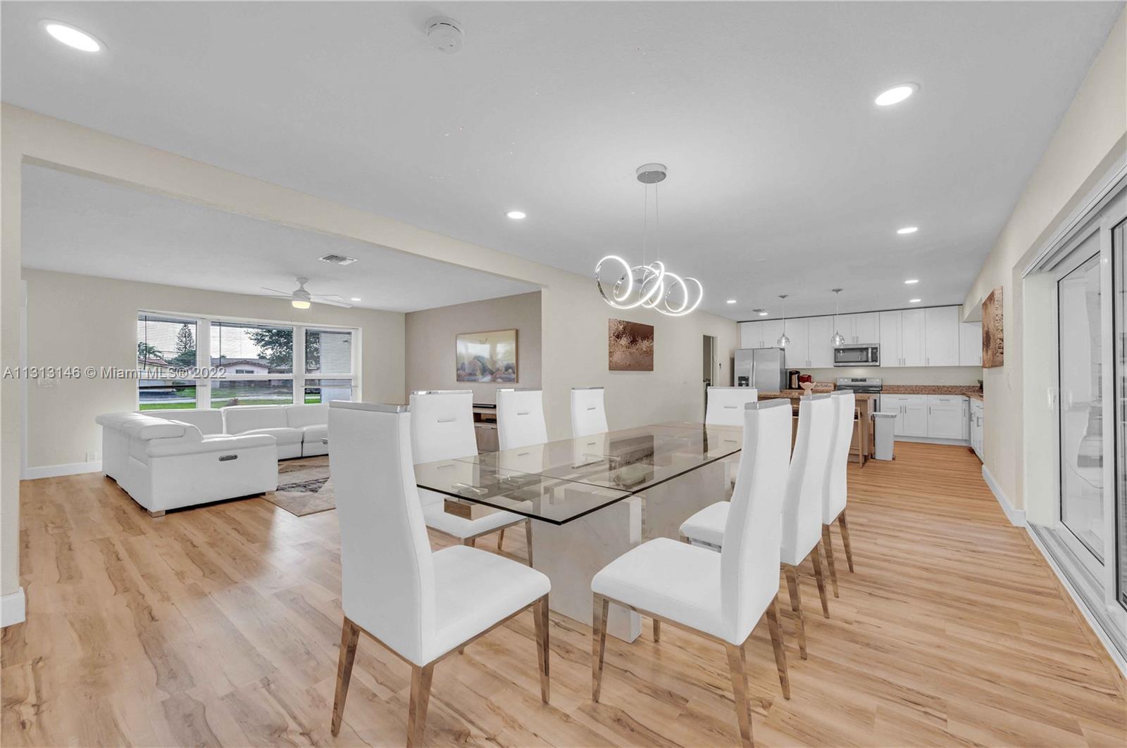 4901 West Park Road Hollywood, FL 33021 - Photo 9 of 28