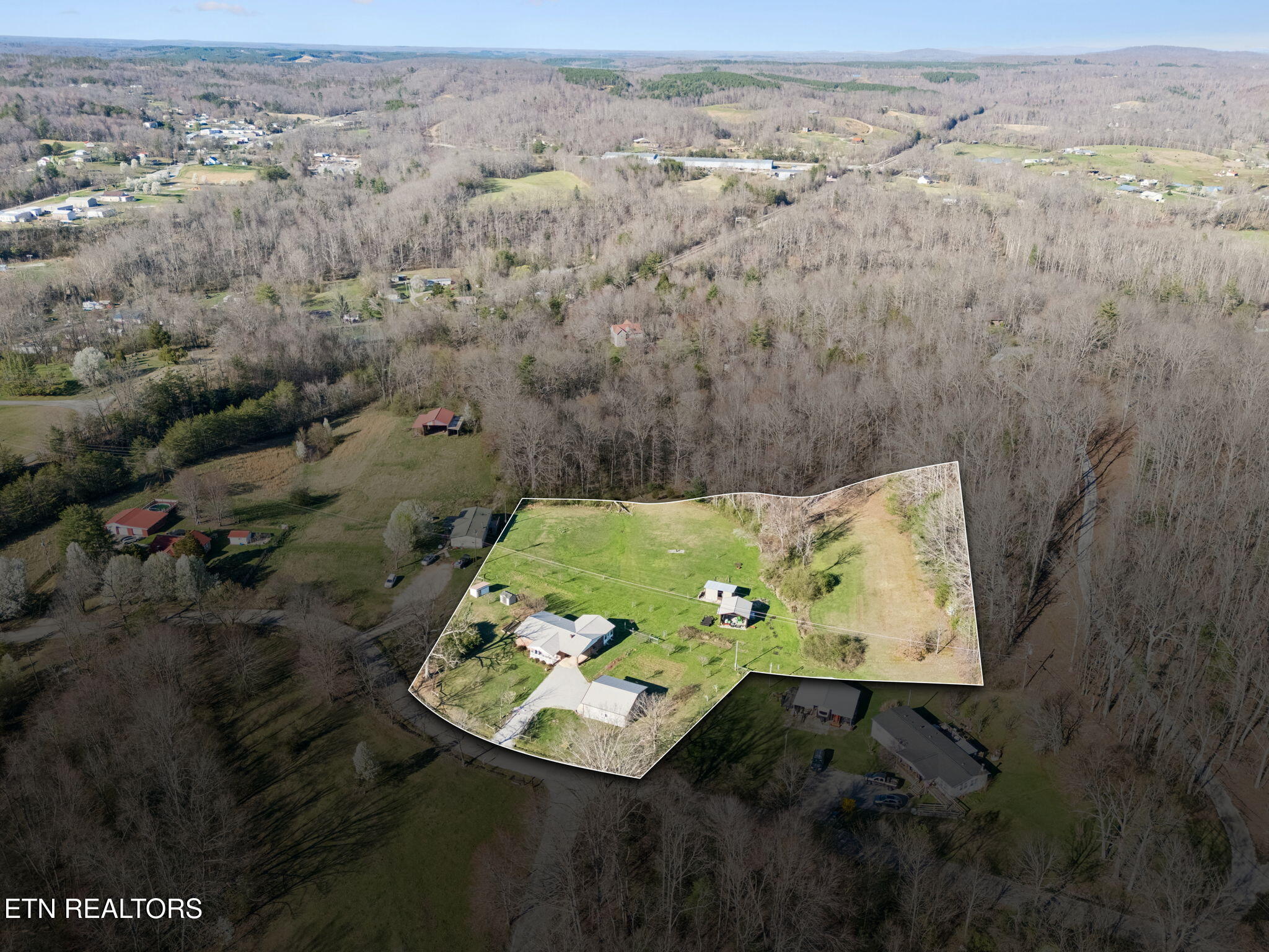 704 Pea Ridge Road Sunbright, TN 37872 - Photo 13 of 54 50-704 Pea Ridge Rd - 050