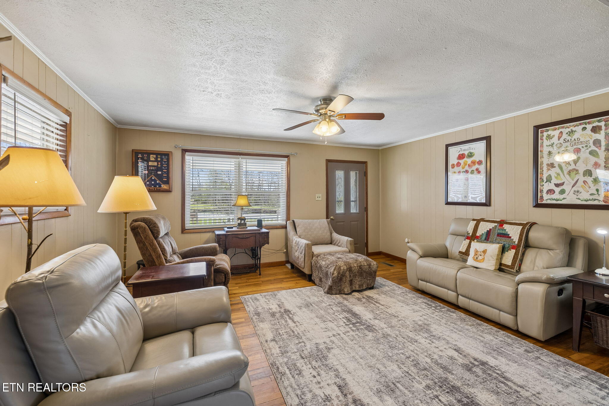 704 Pea Ridge Road Sunbright, TN 37872 - Photo 2 of 54 9-704 Pea Ridge Rd - 009