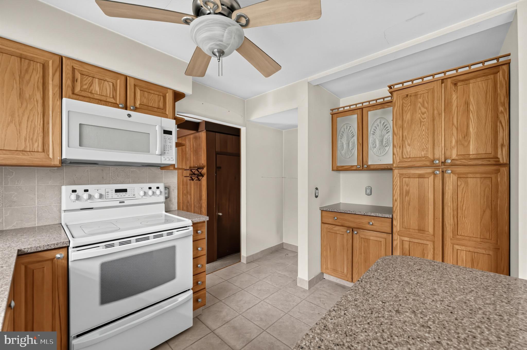 137 Wheat Road Buena, NJ 08360 - Photo 16 of 30 Kitchen