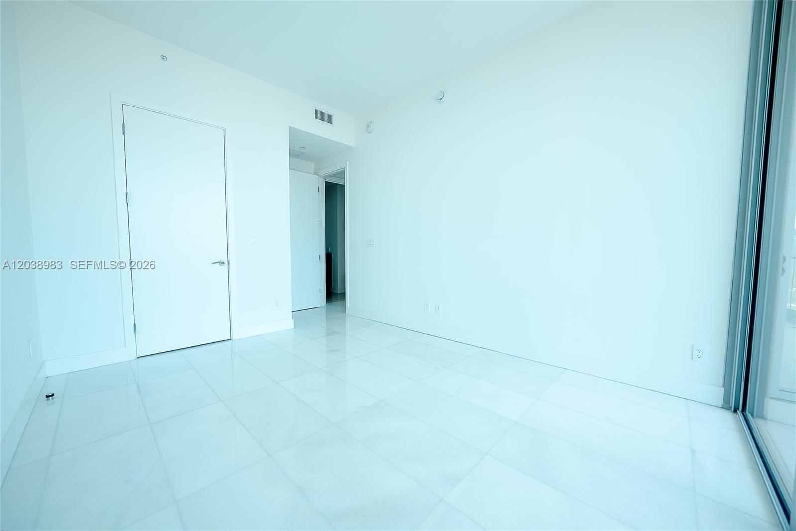 175 Southeast 25th Road, Unit 2703 Miami, FL 33129 - Photo 4 of 24