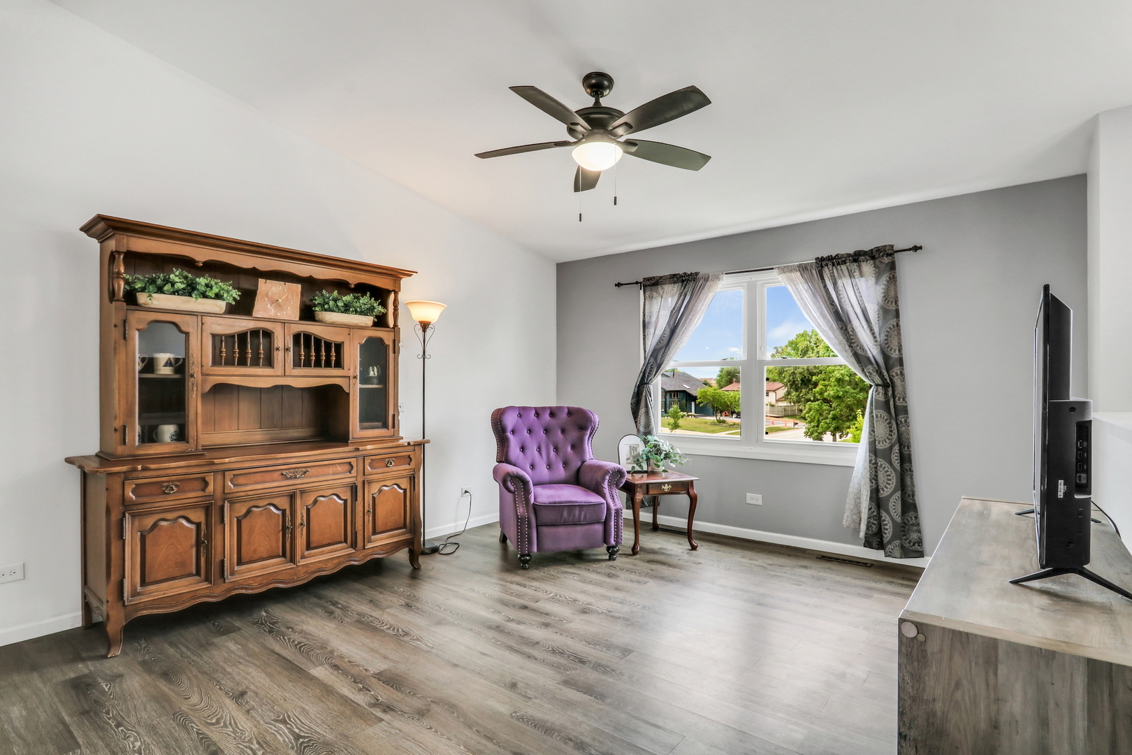 513 White Birch Road Lindenhurst, IL 60046 - Photo 13 of 40 Gallery Image 13