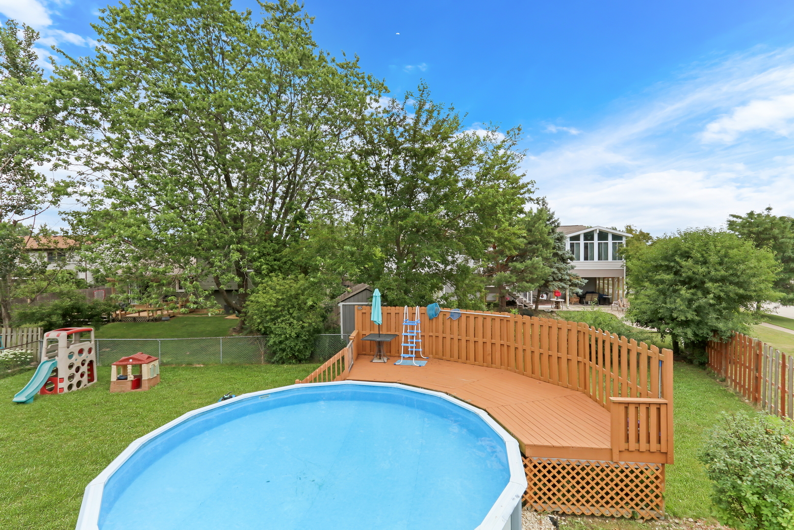 513 White Birch Road Lindenhurst, IL 60046 - Photo 30 of 40 Gallery Image 30