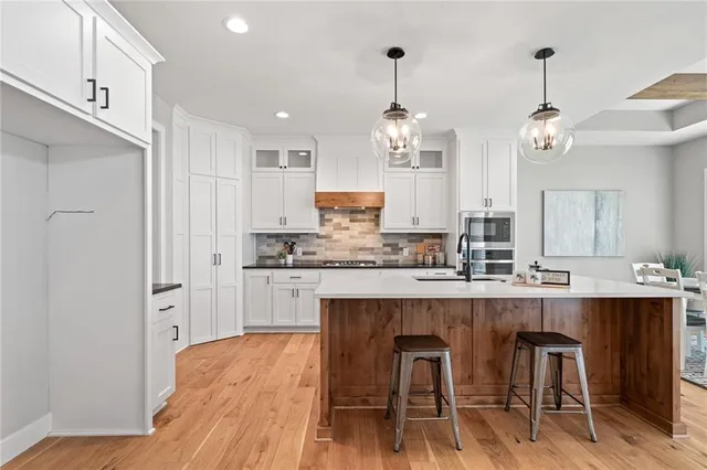 $669,950 | 25104 West 141st Terrace, Olathe, KS 66061