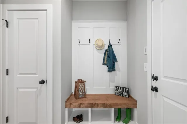 $669,950 | 25104 West 141st Terrace, Olathe, KS 66061