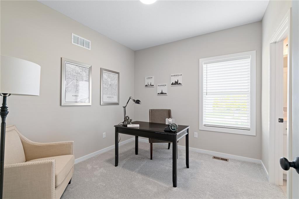 25104 West 141st Terrace Olathe, KS 66061 - Photo 34 of 47