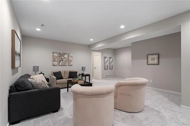 $669,950 | 25104 West 141st Terrace, Olathe, KS 66061