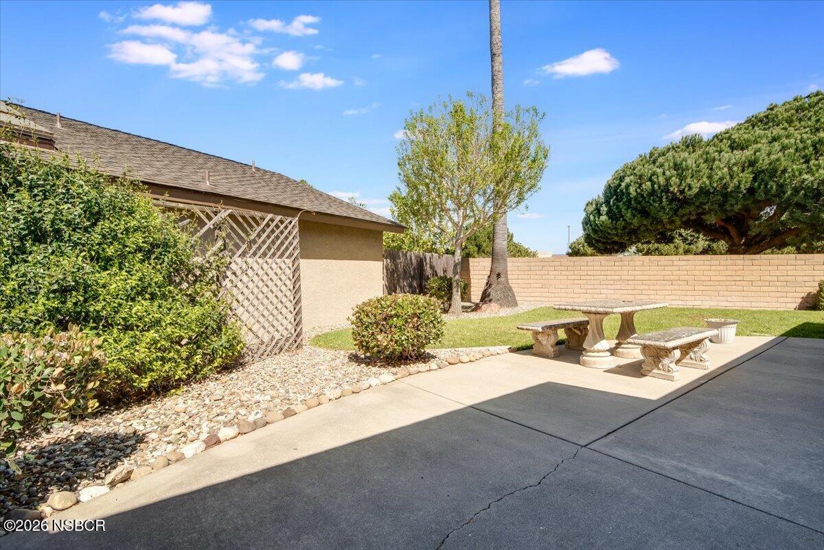 933 Bellflower Lane Lompoc, CA 93436 - Photo 15 of 17 a view of a backyard of the house