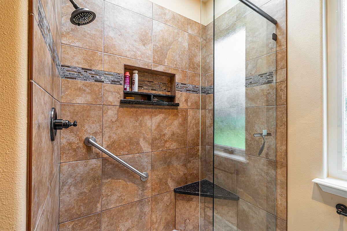 137 Keystone Way Eagle Point, OR 97524 - Photo 18 of 25 18