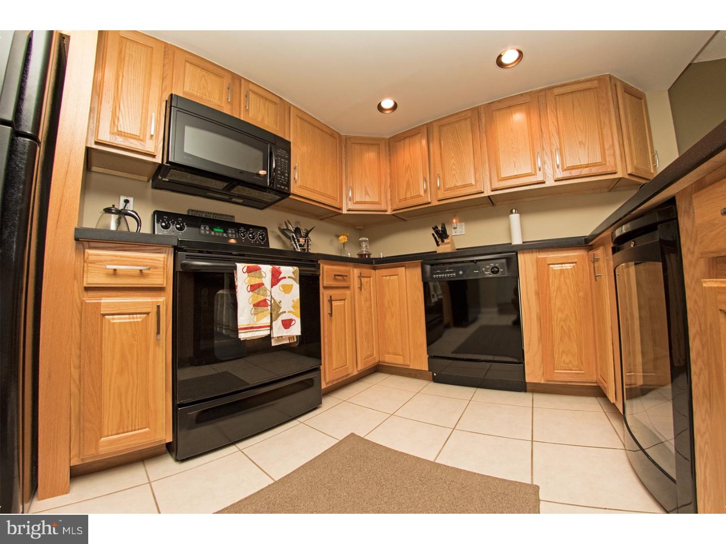 2001 Hamilton Street, Unit 925 Philadelphia, PA 19130 - Photo 1 of 25 Gallery Image 1