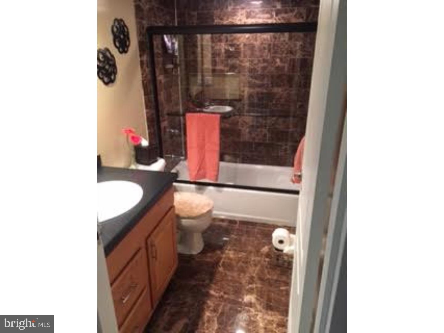 2001 Hamilton Street, Unit 925 Philadelphia, PA 19130 - Photo 17 of 25 Gallery Image 17
