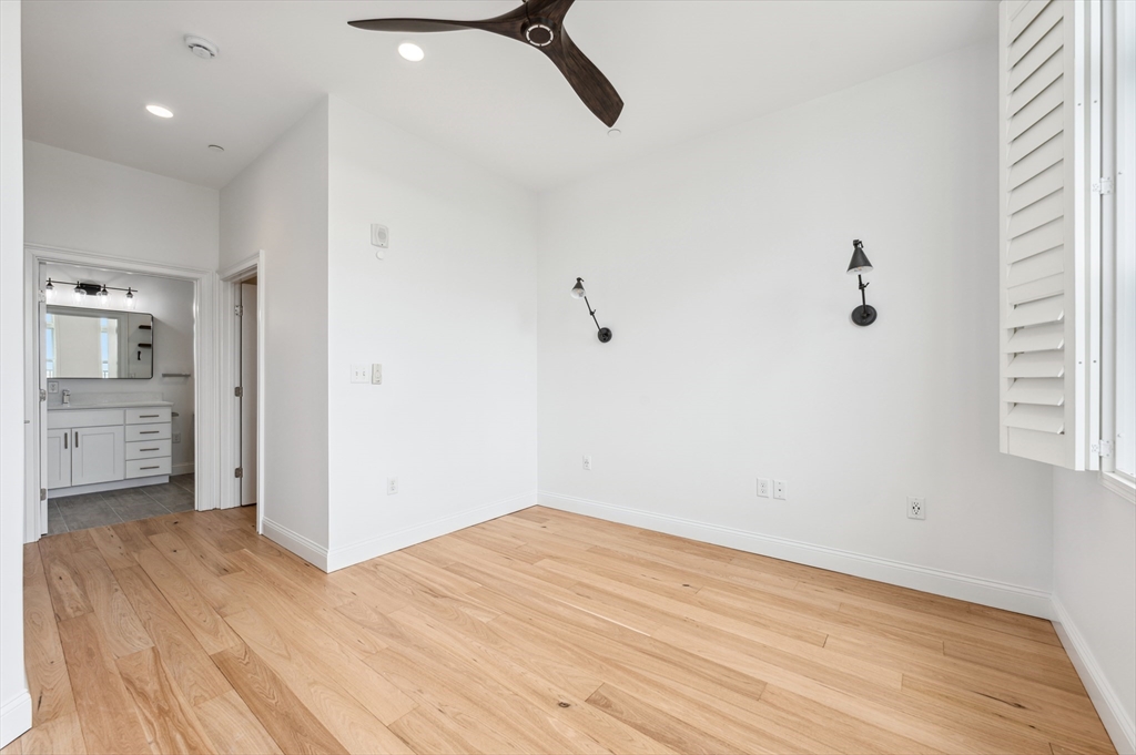 170 West Broadway, Unit 403 Boston, MA 02127 - Photo 12 of 20