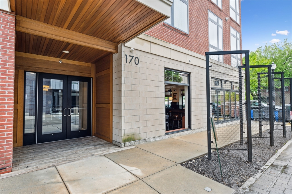 170 West Broadway, Unit 403 Boston, MA 02127 - Photo 20 of 20