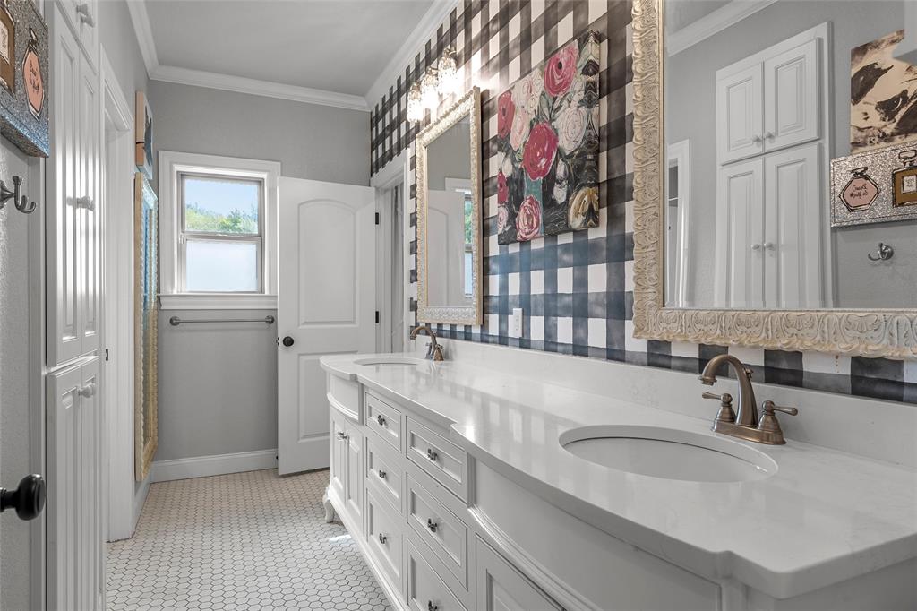 14690 Chapel Road Lorena, TX 76655 - Photo 21 of 40