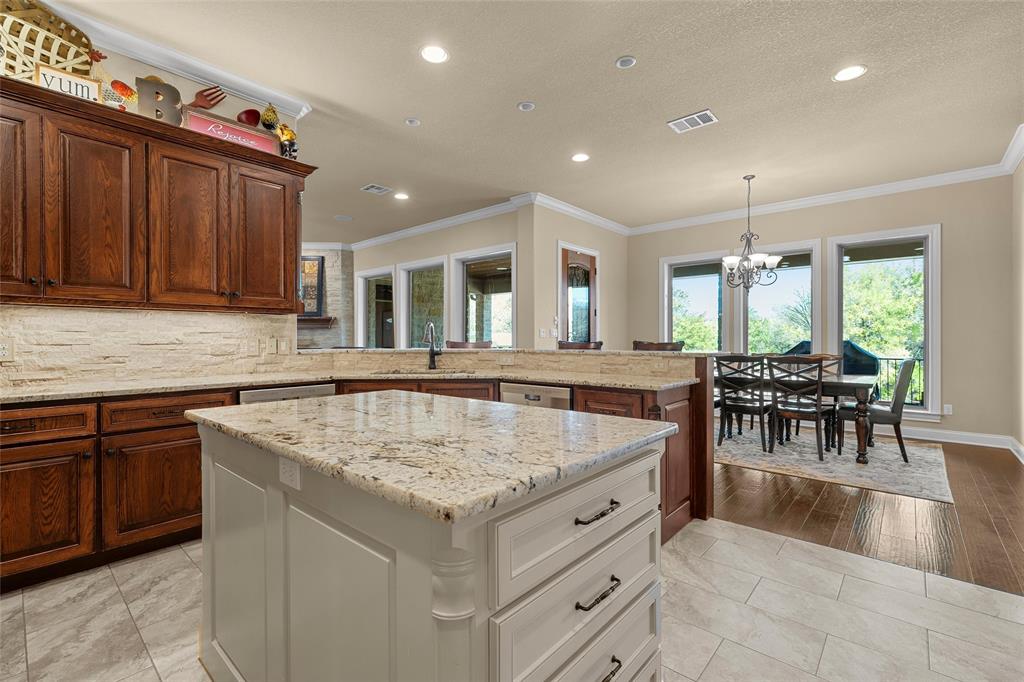 14690 Chapel Road Lorena, TX 76655 - Photo 9 of 40