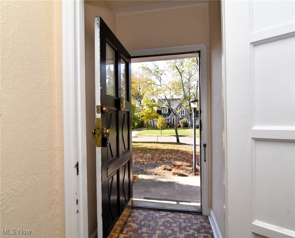 3309 Ardmore Road Cleveland, OH 44120 - Photo 3 of 37 Gallery Image 3