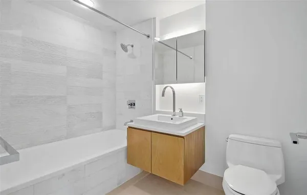 $4,700 | 77 Hudson Street, Unit 4307, Jersey City, NJ 07302