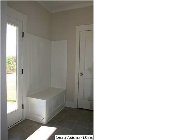 5261 Meadow Ridge Trail Bessemer, AL 35022 - Photo 4 of 25