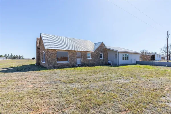 $275,000 | 1450 Farm Road 605, Hawley, TX 79525