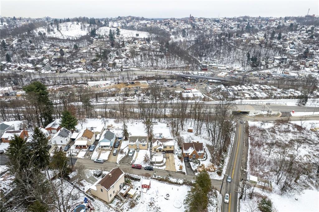 1755 Hallowell Street Pittsburgh, PA 15210 - Photo 41 of 44