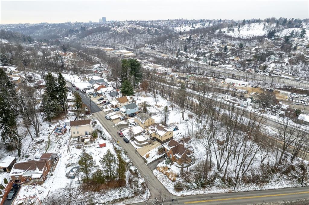 1755 Hallowell Street Pittsburgh, PA 15210 - Photo 42 of 44