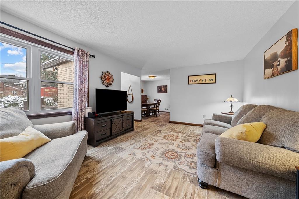 1755 Hallowell Street Pittsburgh, PA 15210 - Photo 8 of 44