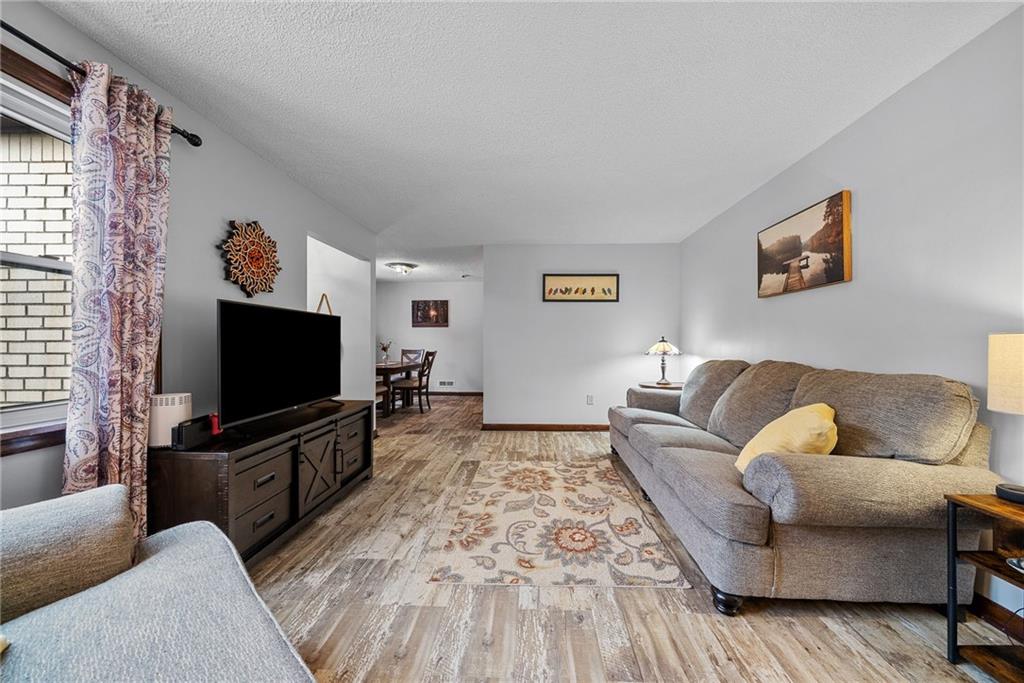 1755 Hallowell Street Pittsburgh, PA 15210 - Photo 9 of 44