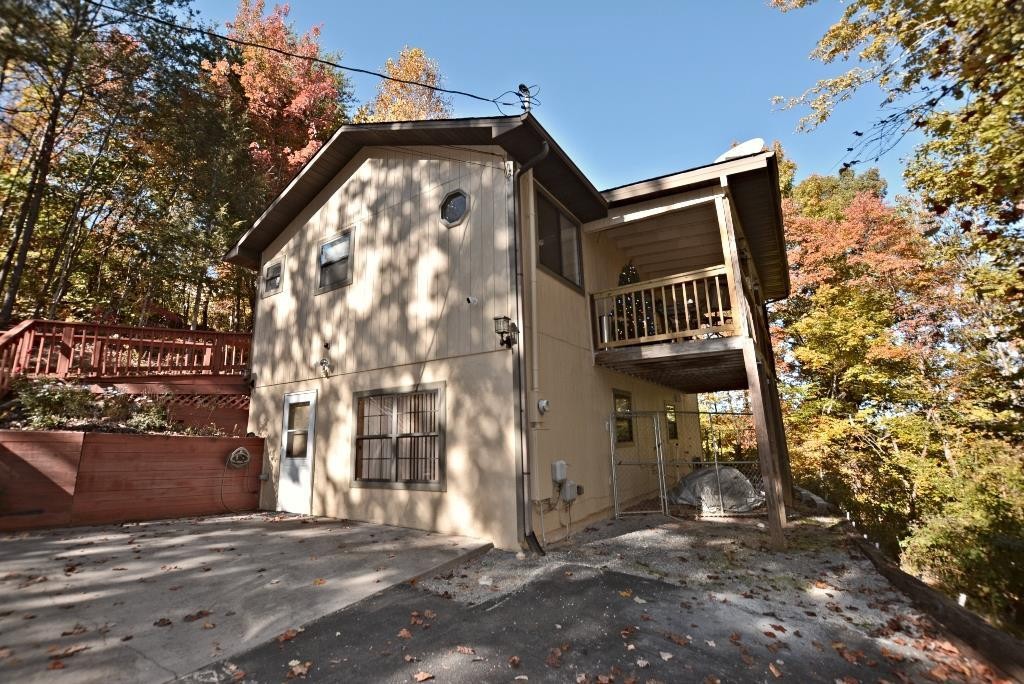 742 Lloyd Huskey Road Pigeon Forge, TN 37863 - Photo 1 of 31 Gallery Image 1