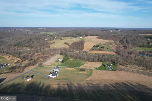 a view of an ocean and mountain view