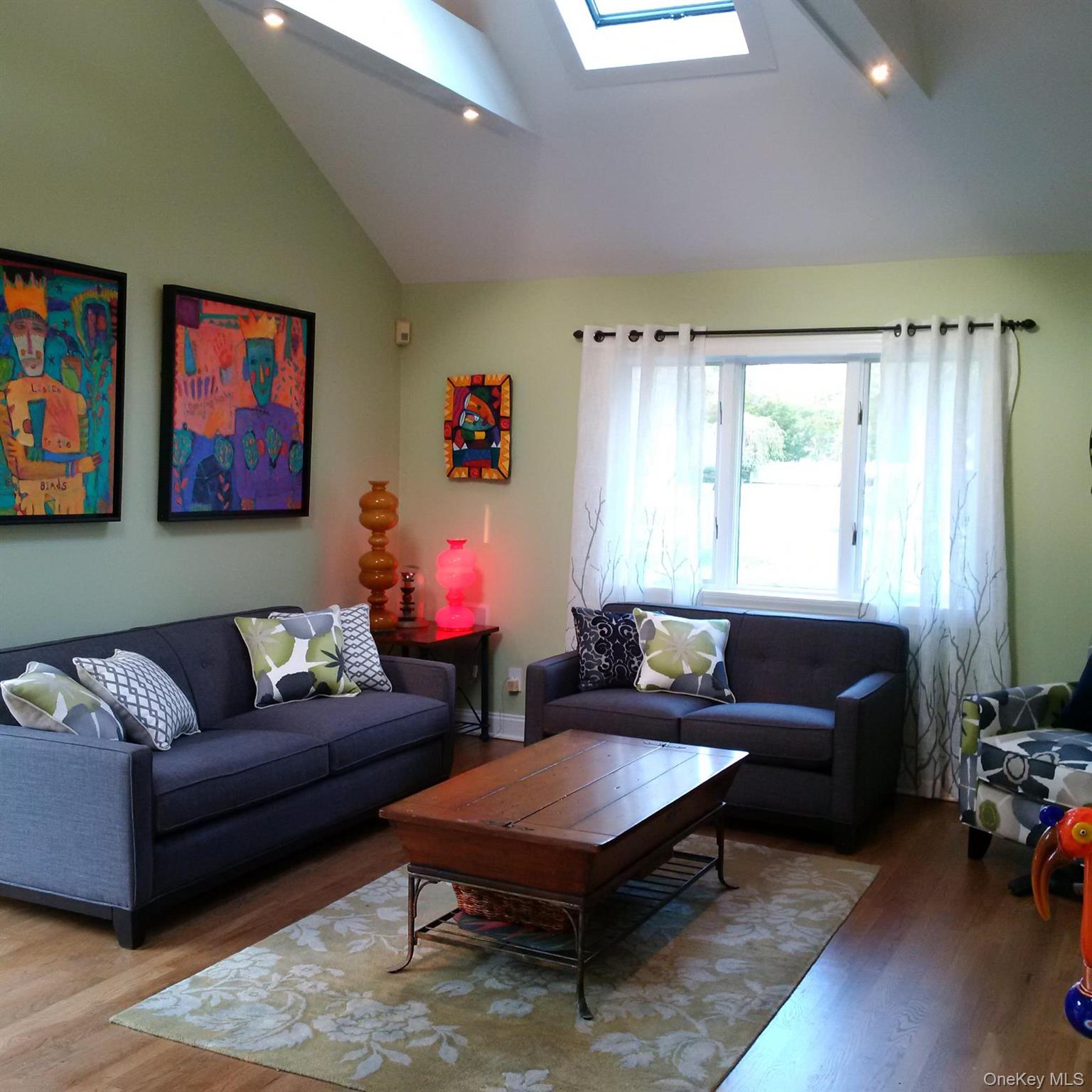 9 Old Mill Lane Remsenburg, NY 11960 - Photo 4 of 23 Gallery Image 4