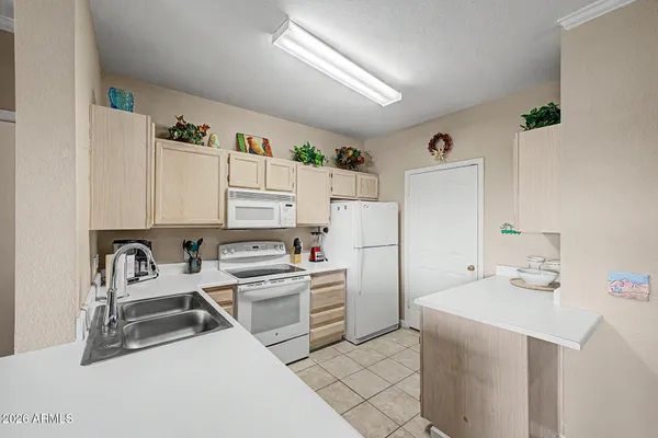 $299,000 | 16013 South Desert Foothills Parkway, Unit 2156, Phoenix, AZ 85048