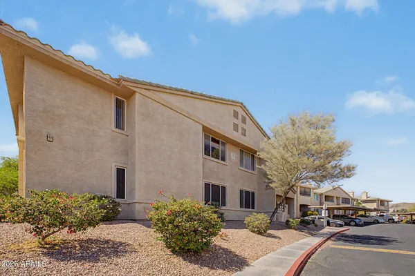 $299,000 | 16013 South Desert Foothills Parkway, Unit 2156, Phoenix, AZ 85048