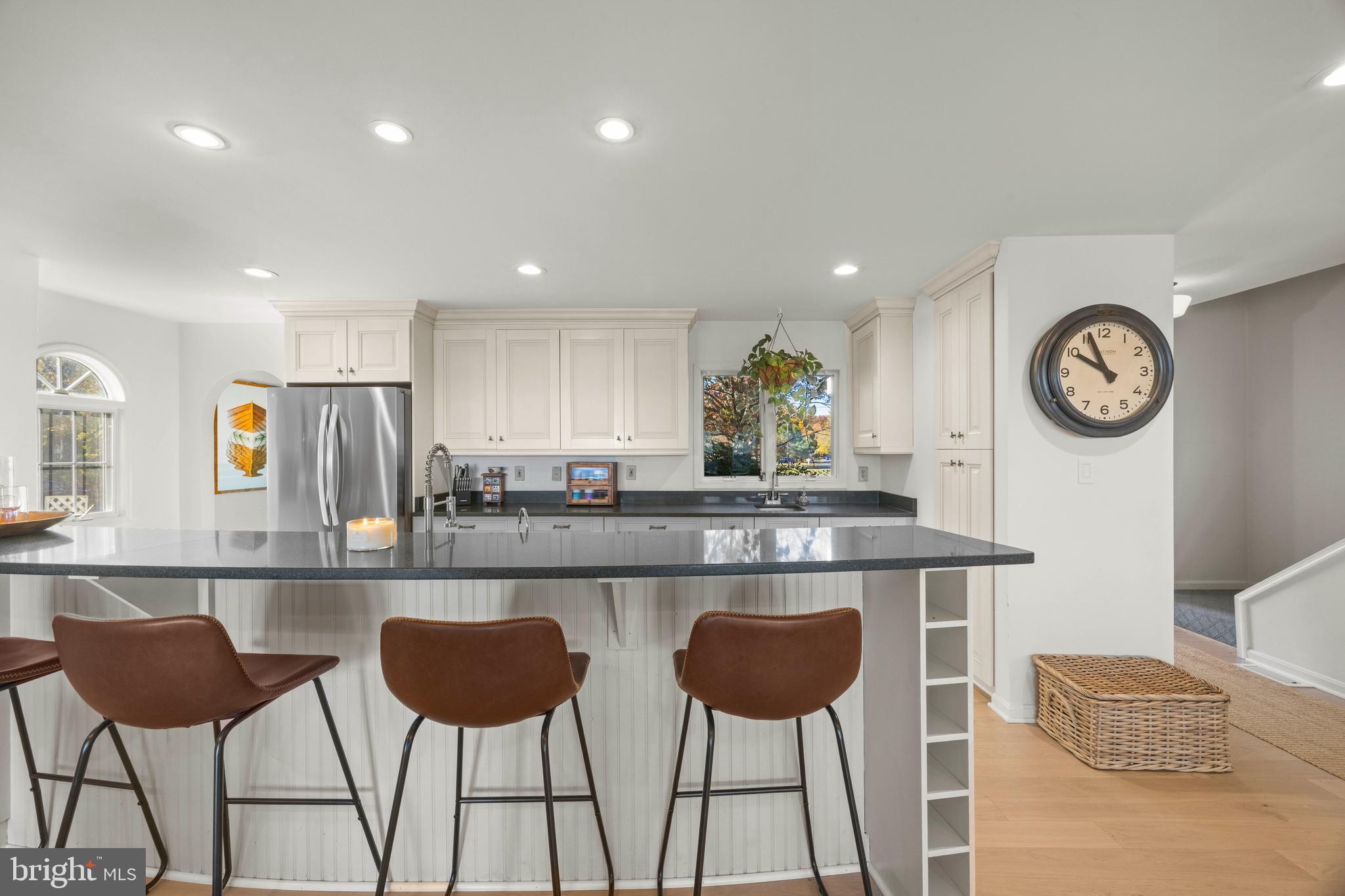 806 Monroe Manor Road Stevensville, MD 21619 - Photo 11 of 41 a kitchen with a dining table and chairs