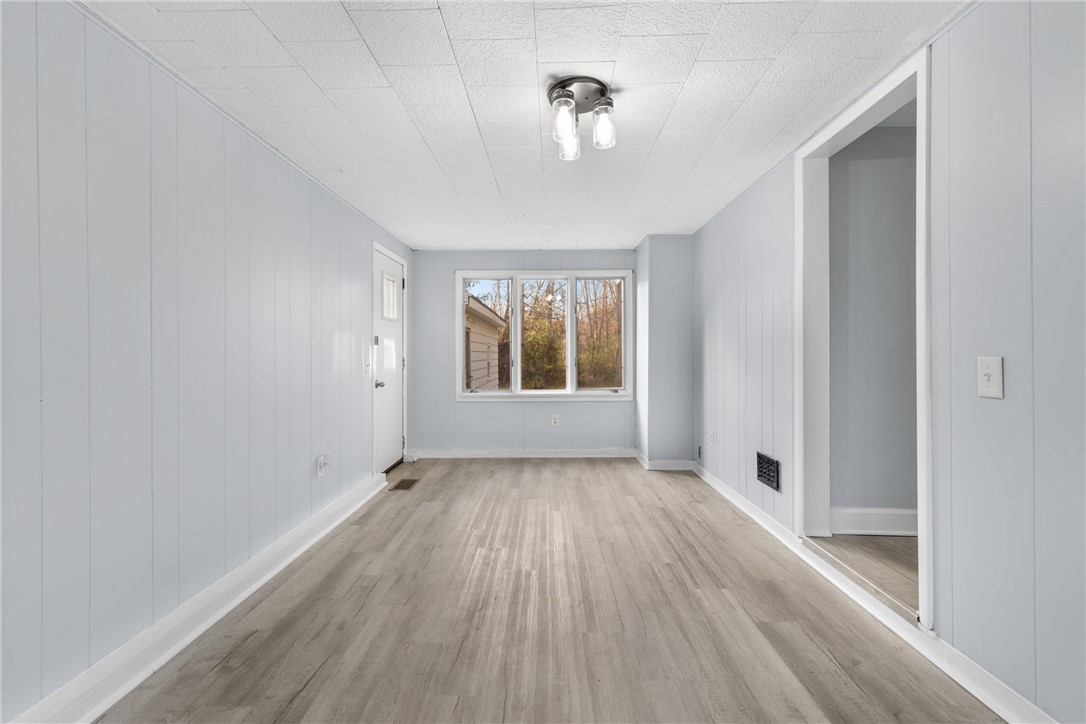 753 Webster Road Webster, NY 14580 - Photo 17 of 31