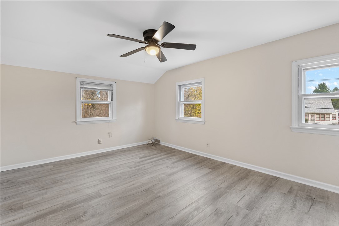 753 Webster Road Webster, NY 14580 - Photo 20 of 31