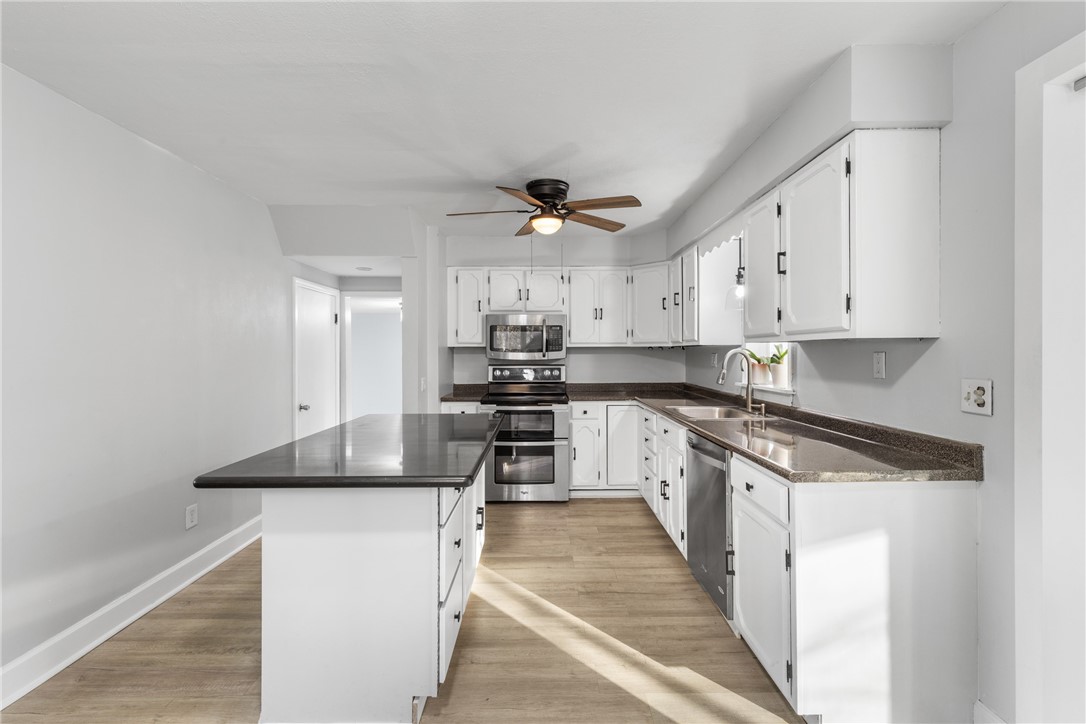 753 Webster Road Webster, NY 14580 - Photo 10 of 31