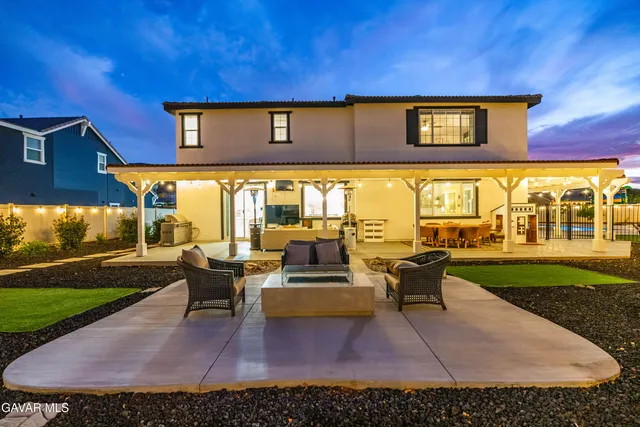 $999,900 | 7005 Hartford Lane, Palmdale, CA 93551