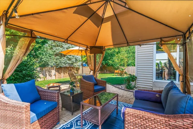 $600,000 | 25216 Round Barn Road, Plainfield, IL 60585