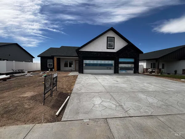 $455,000 | 1321 18th Avenue East, Jerome, ID 83338