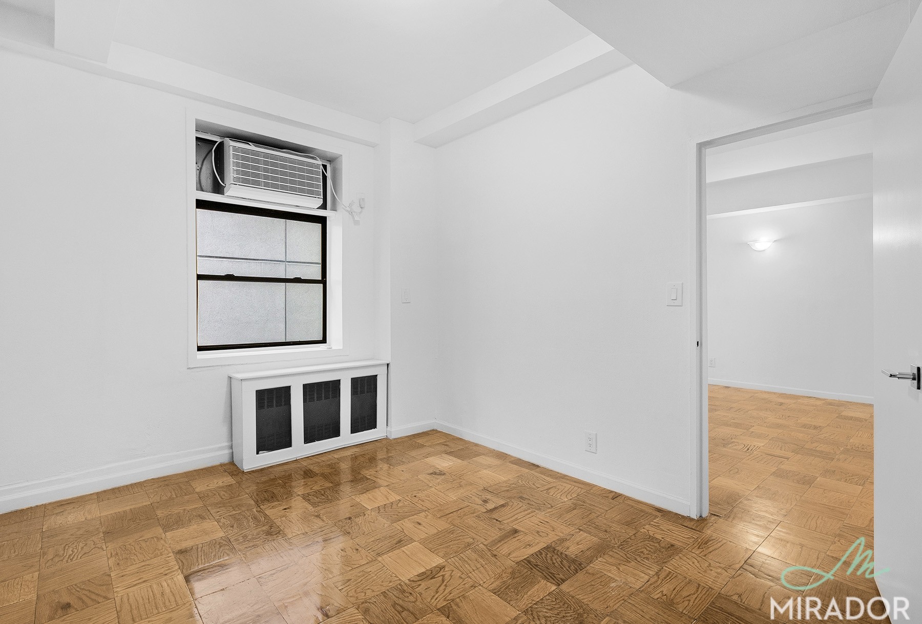 132 East 45th Street, Unit 6F Manhattan, NY 10017 - Photo 3 of 11 Photo 3