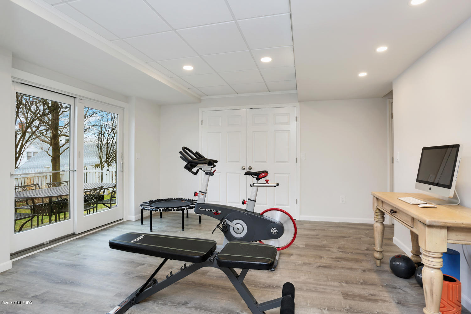54 Valley Road, Unit A Cos Cob, CT 06807 - Photo 25 of 32 a workspace with furniture and window