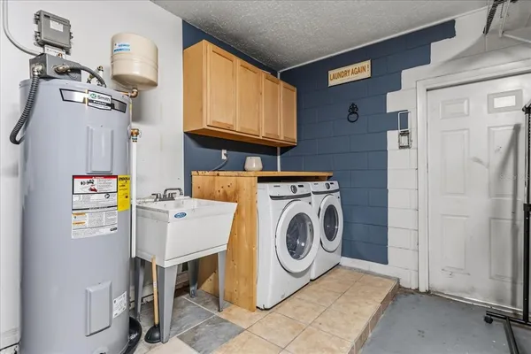 $450,000 | 817 East Harbour Court, Ocoee, FL 34761