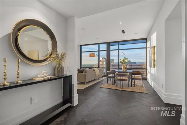 $1,299,000 | 255 South Capitol Boulevard, Unit 1403, Boise, ID 83702