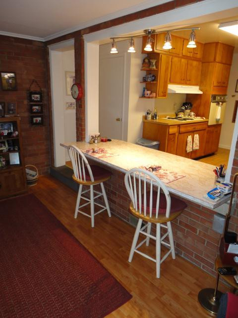 116 Greenbriar Road Lexington, KY 40503 - Photo 14 of 26 118 Bar Area