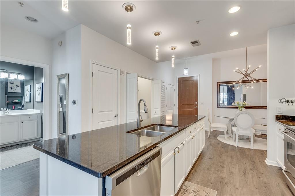 3040 Peachtree Road Northwest, Unit 1602 Atlanta, GA 30305 - Photo 18 of 34 Gallery Image 18